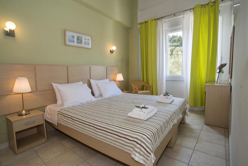 Studios Niki Lákka Chambre photo